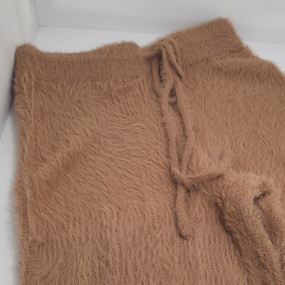 Cozy Drawstring Shorts NWT - Picture 4 of 13